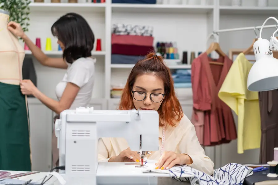 Outstanding Clothing Alterations in Saugus, MA Outstanding Clothing Alterations in Saugus, MA